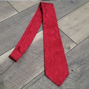 Valentino Elegant Red Paisley Tie 100% Silk Made In Italy
